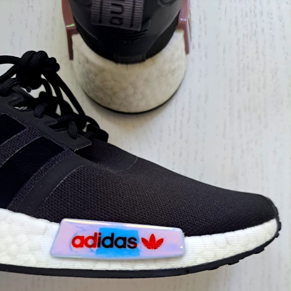 Running Shoes - Picture 2 of 10